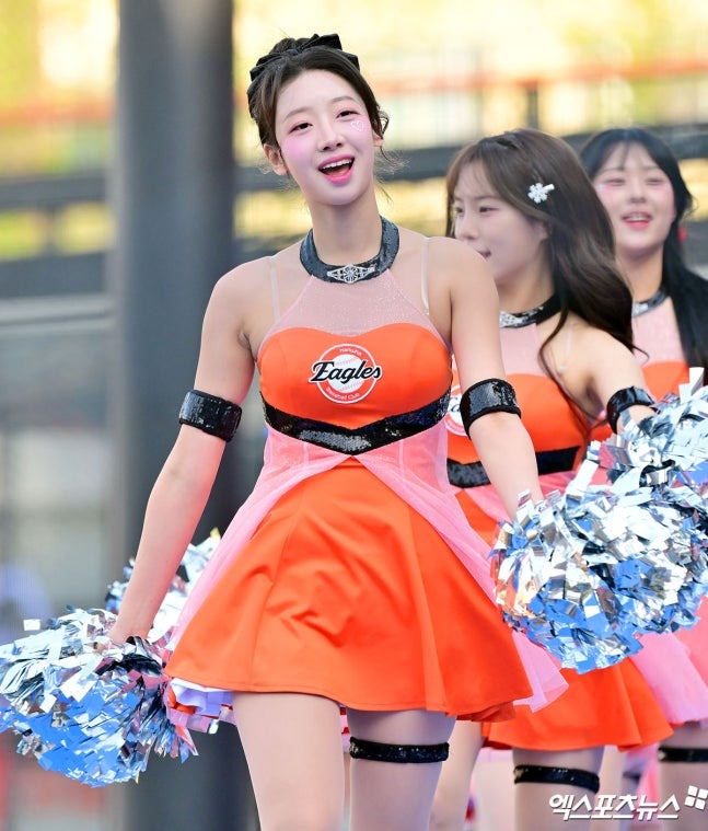 우수한 치어리더 총정리! 맥심 화보, 남친, 레전드 몸매 직캠, 비키니, 인스타까지