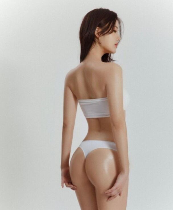 최홍라 치어리더 성형전, 레전드 비키니, 바디프로필, 남친 이재현과 열애, 결별, 재결합까지